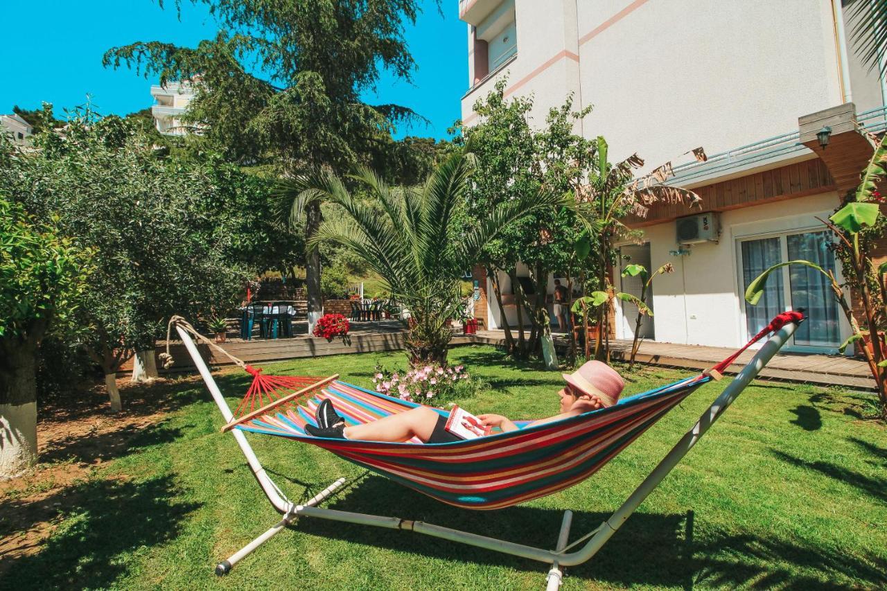 Villa Green Garden Sarandë Buitenkant foto