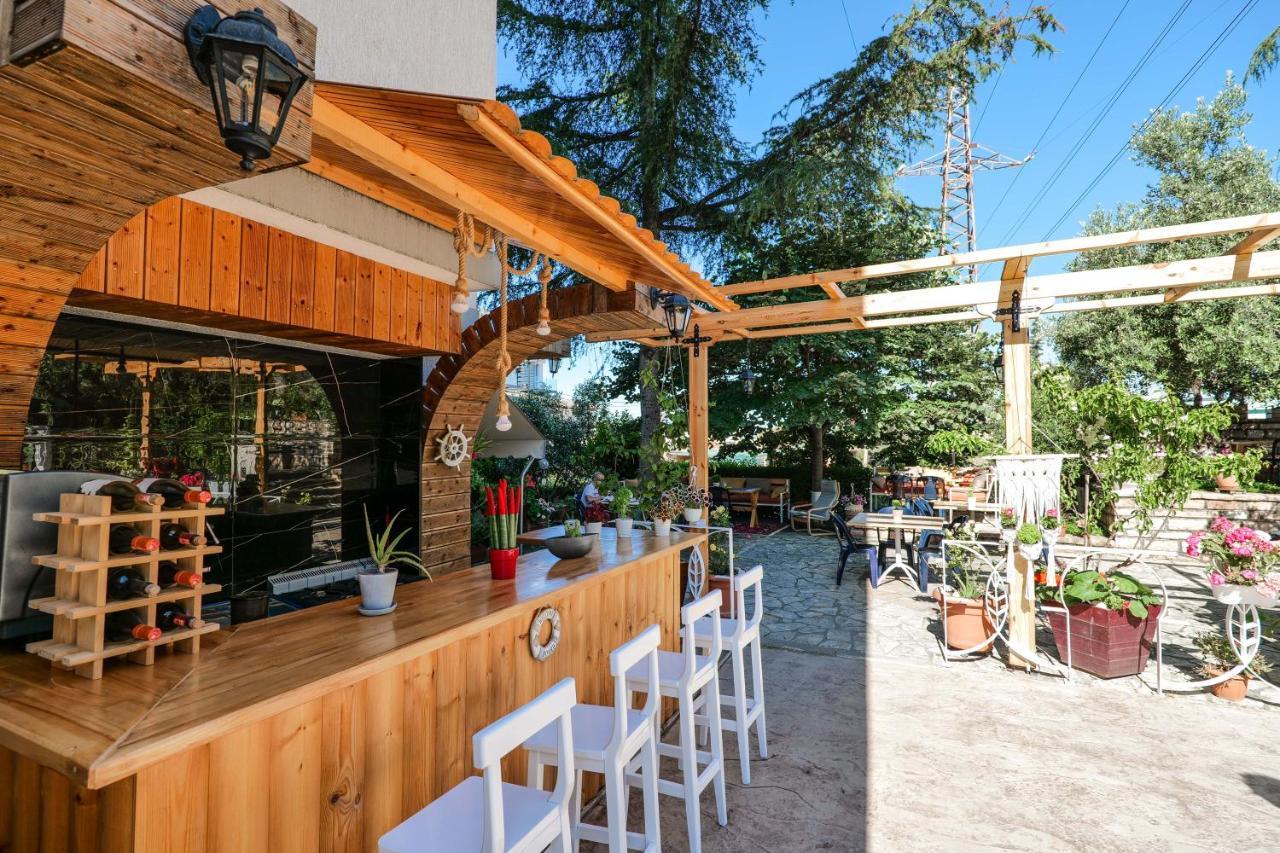 Villa Green Garden Sarandë Buitenkant foto